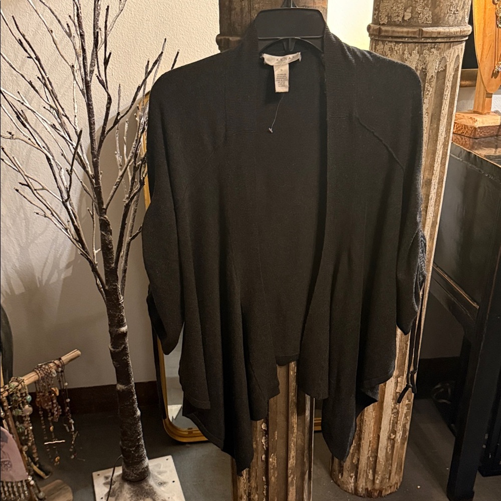 Kenar Elegant Black Cardigan